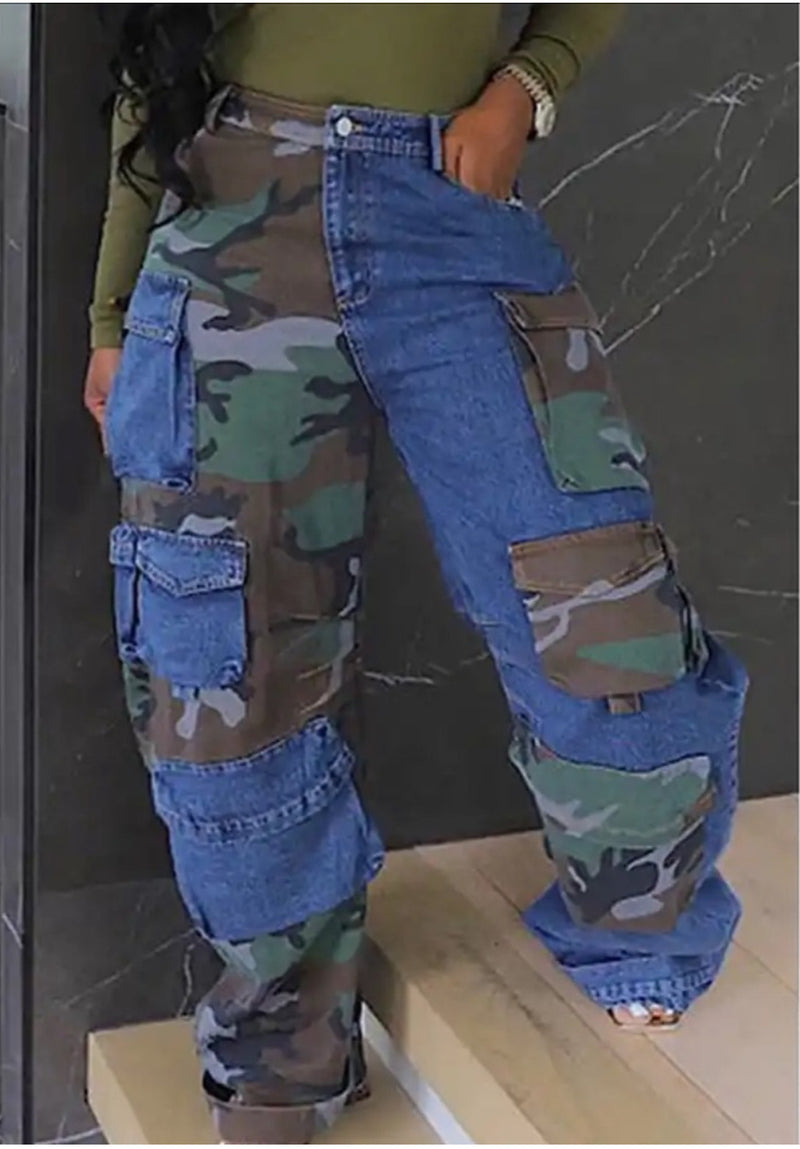 CAMOUFLAGE-DENIM CARGO PANTS