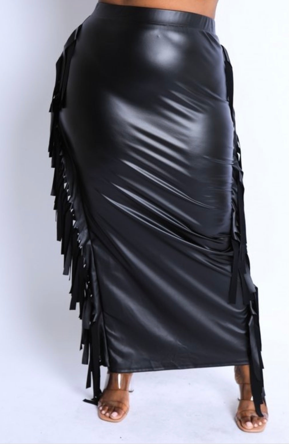 FAUX LEATHER SKIRT!